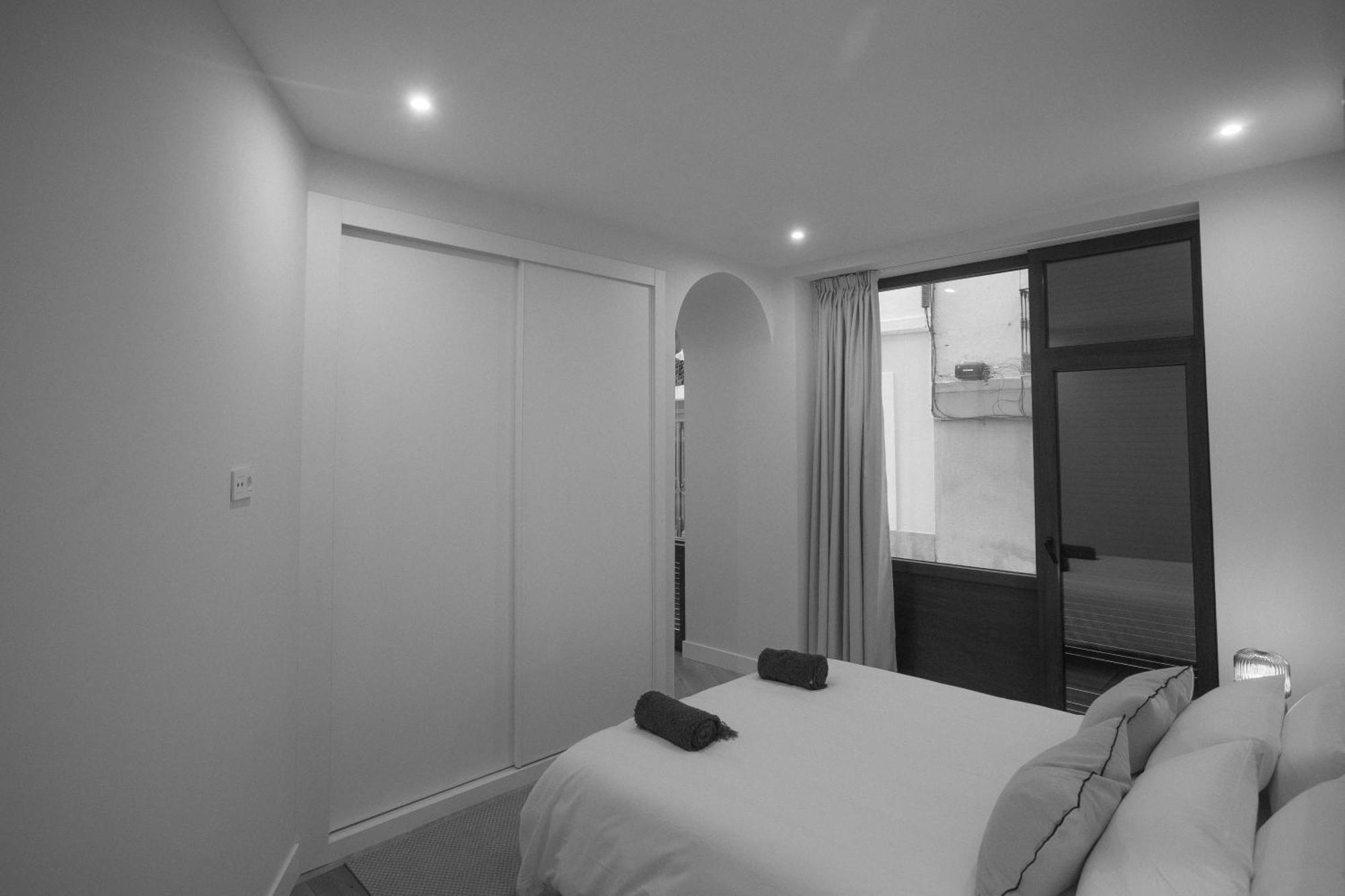 בדאחוז Apartamentos Cervantes מראה חיצוני תמונה