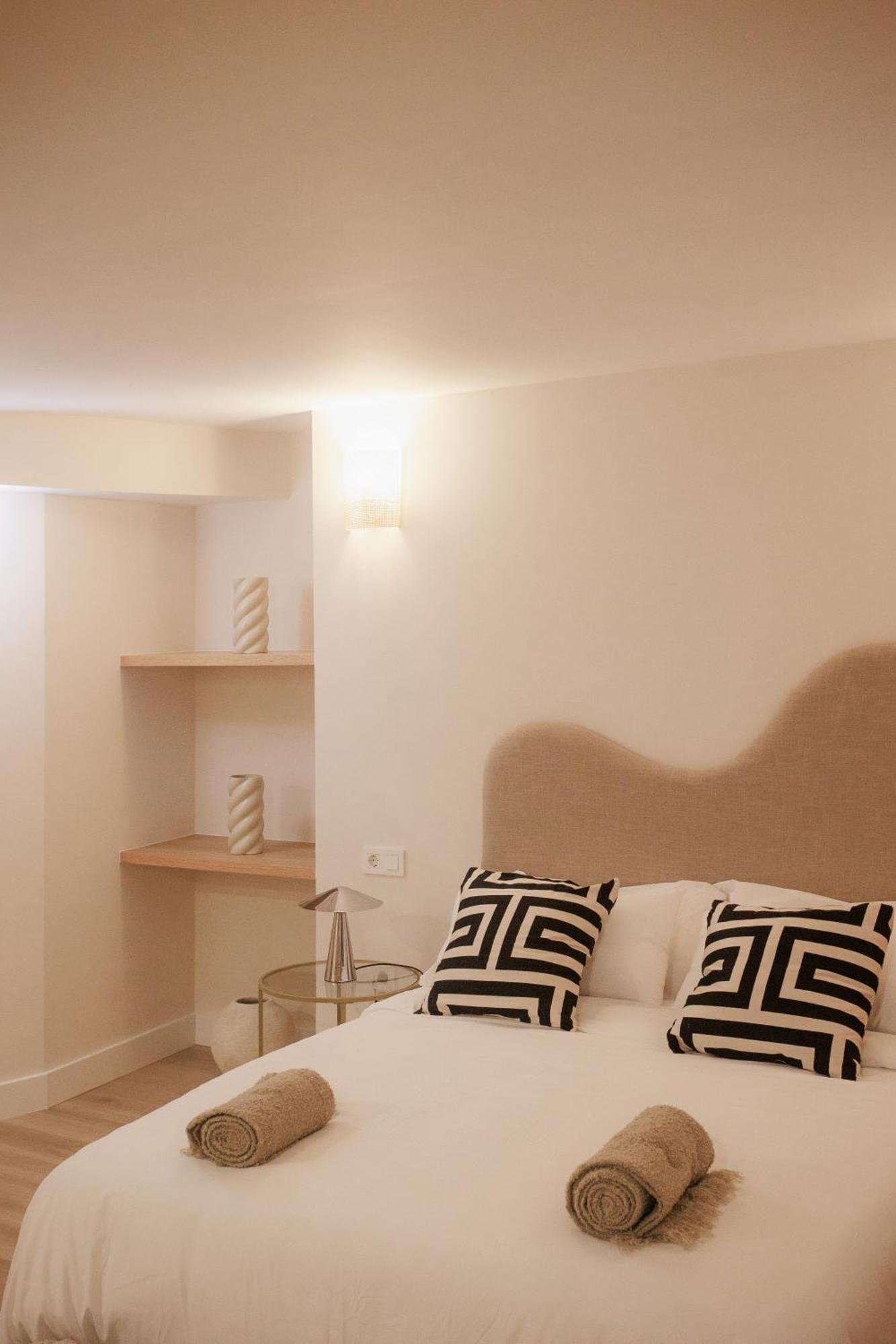 בדאחוז Apartamentos Cervantes מראה חיצוני תמונה