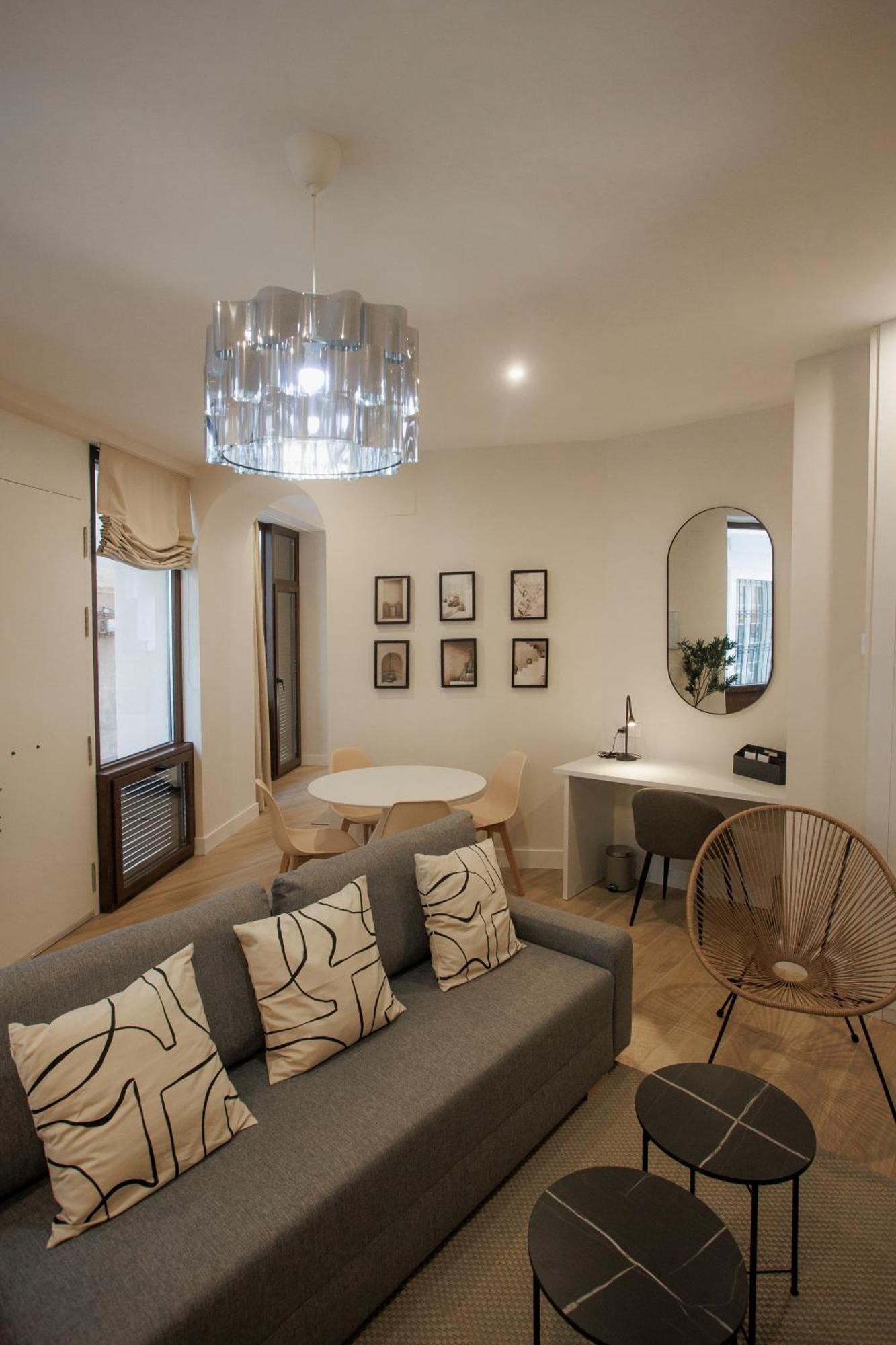 בדאחוז Apartamentos Cervantes מראה חיצוני תמונה